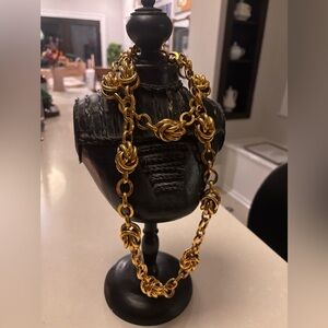 Elegant Gold Chain Necklace